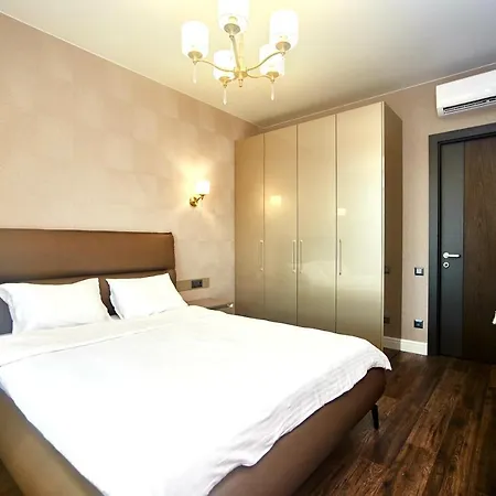 Pearl Of Arcadia On Kamanina Apartamento Odesa