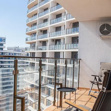 Апартаменты Pearl Of Arcadia On Kamanina