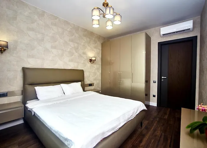 Pearl Of Arcadia On Kamanina